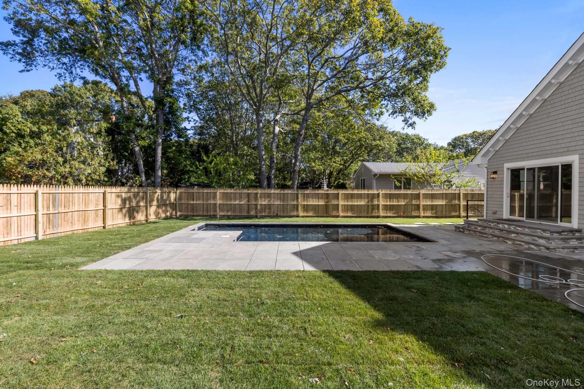 1 Lynnwood Court, Hampton Bays, NY 11946