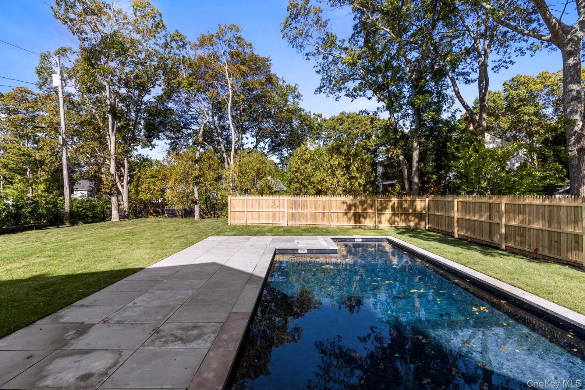 1 Lynnwood Court, Hampton Bays, NY 11946