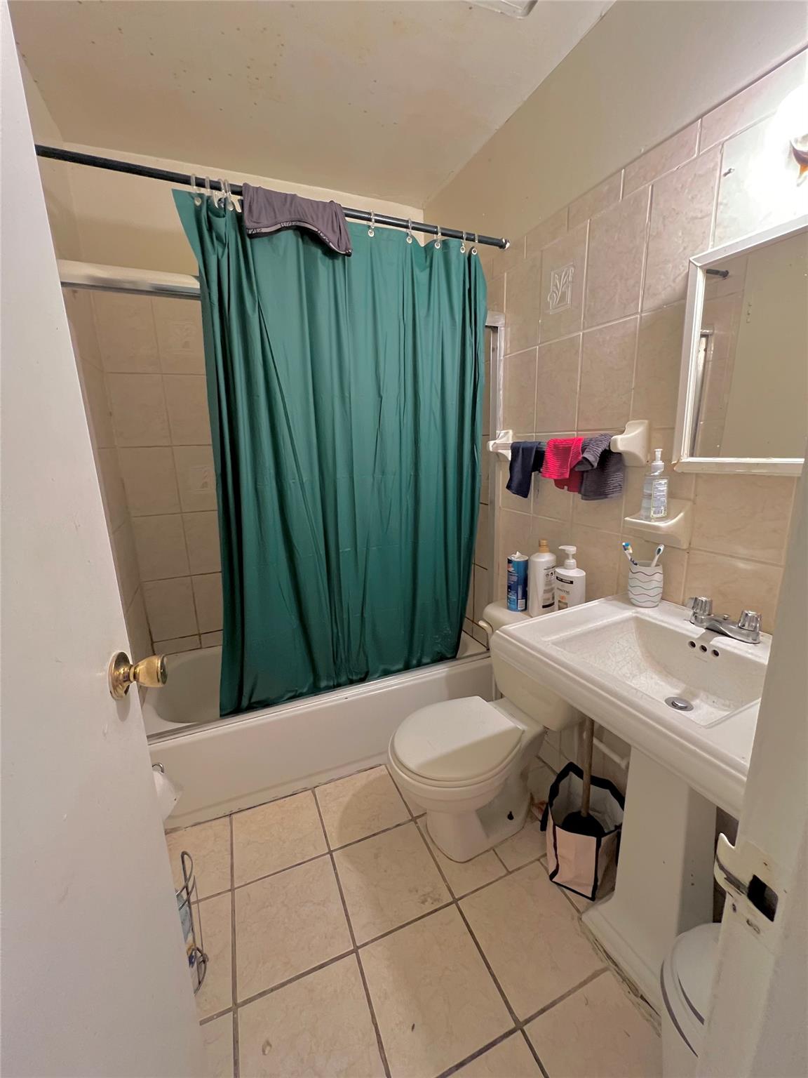 620 E 182nd Street, Bronx, NY 10457