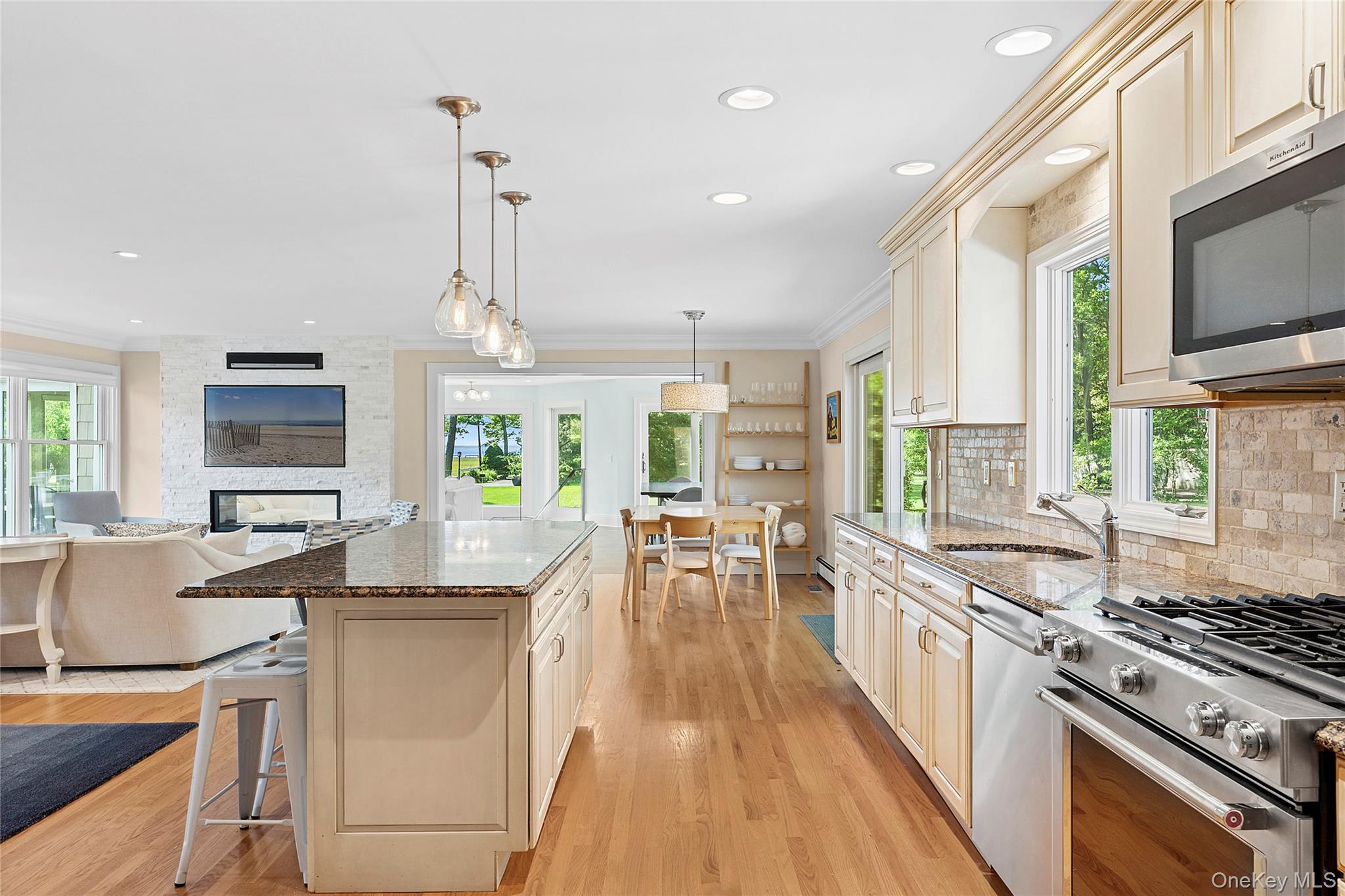 2360 Marlene Lane, Mattituck, NY 11952