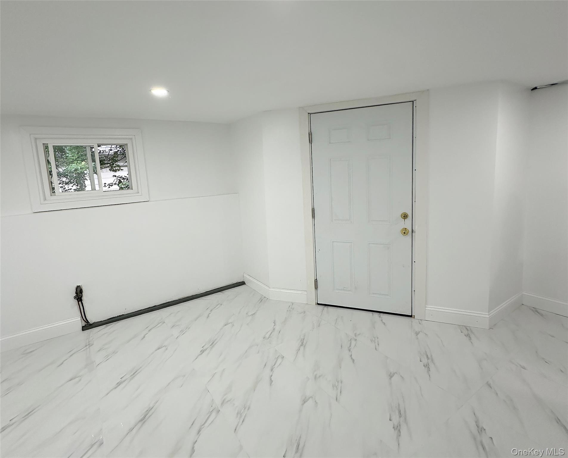 1 Parkhill Court, Huntington, NY 11743