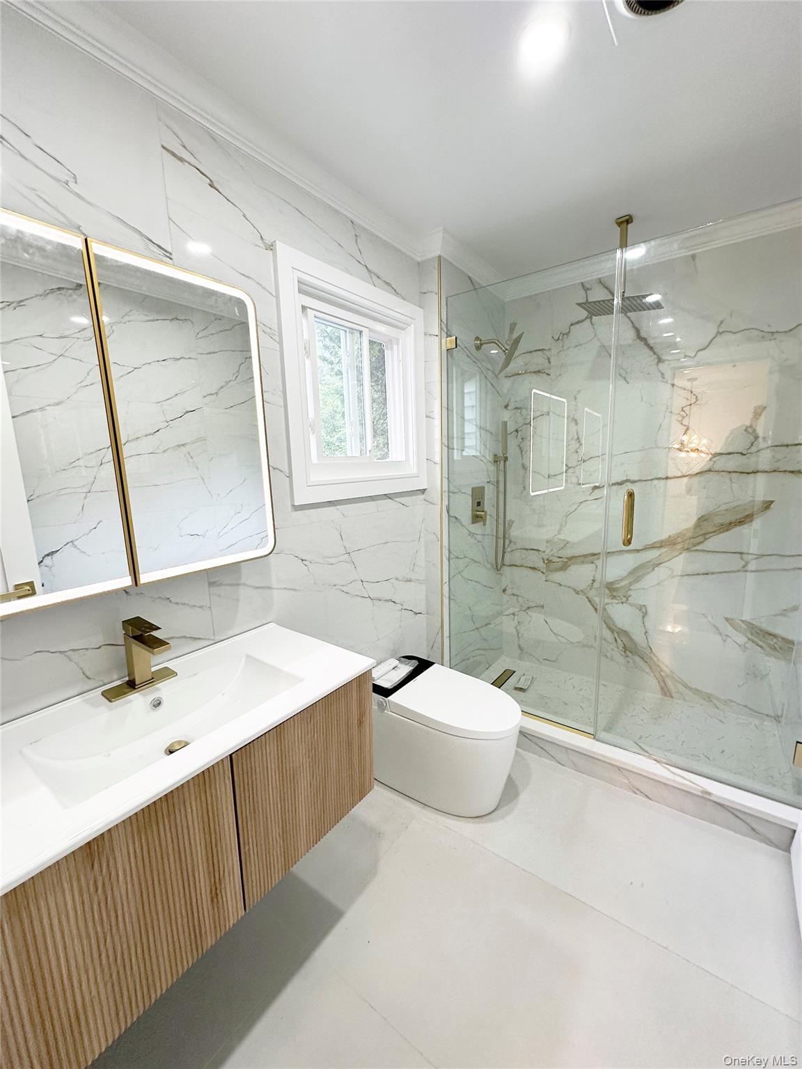 1 Parkhill Court, Huntington, NY 11743