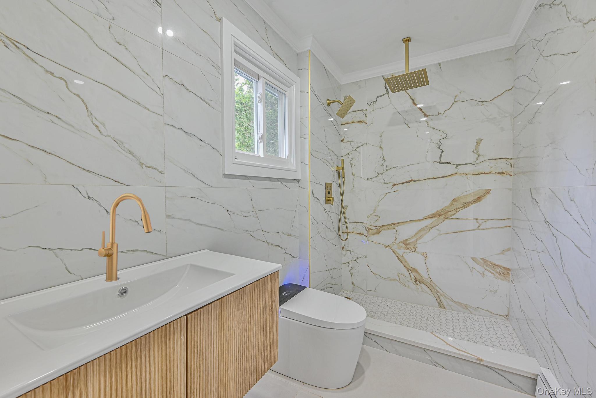 1 Parkhill Court, Huntington, NY 11743