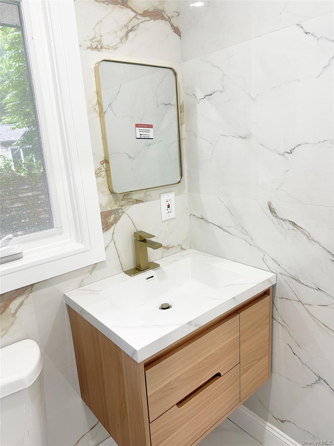 1 Parkhill Court, Huntington, NY 11743