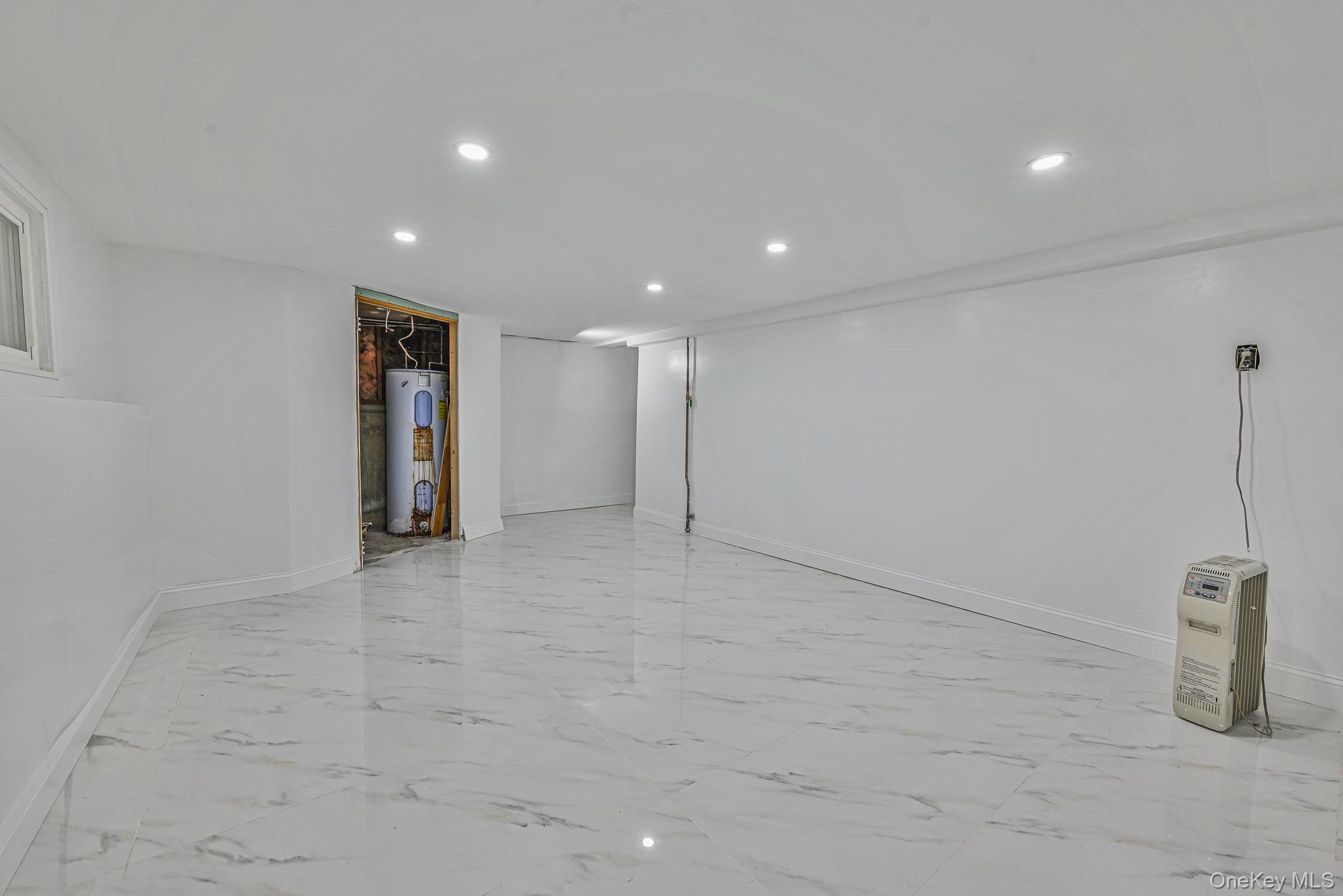 1 Parkhill Court, Huntington, NY 11743