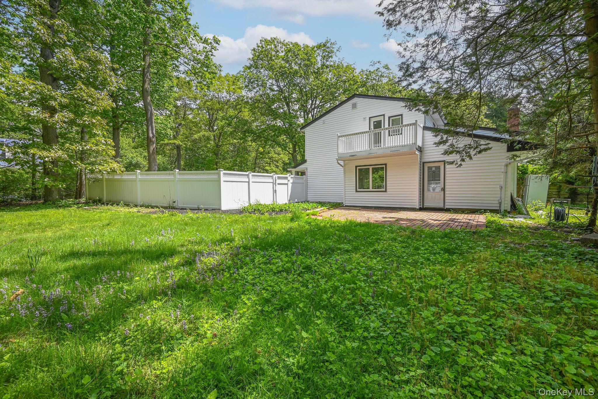 1 Parkhill Court, Huntington, NY 11743