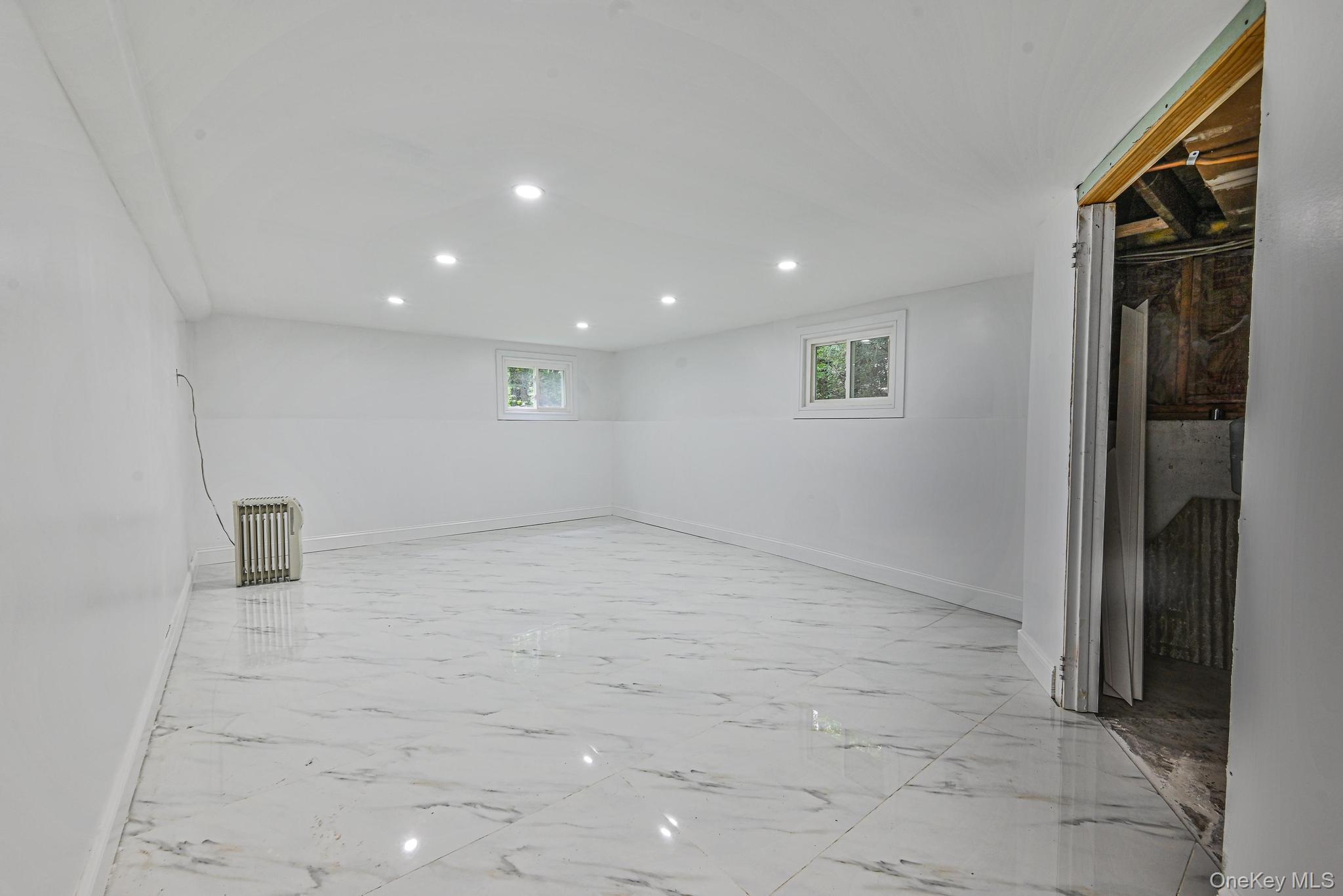 1 Parkhill Court, Huntington, NY 11743