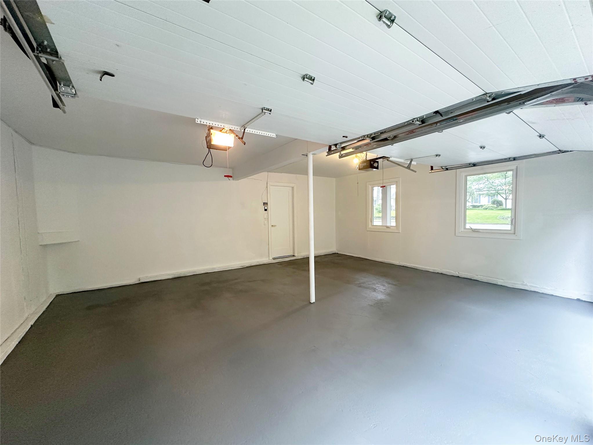 1 Parkhill Court, Huntington, NY 11743