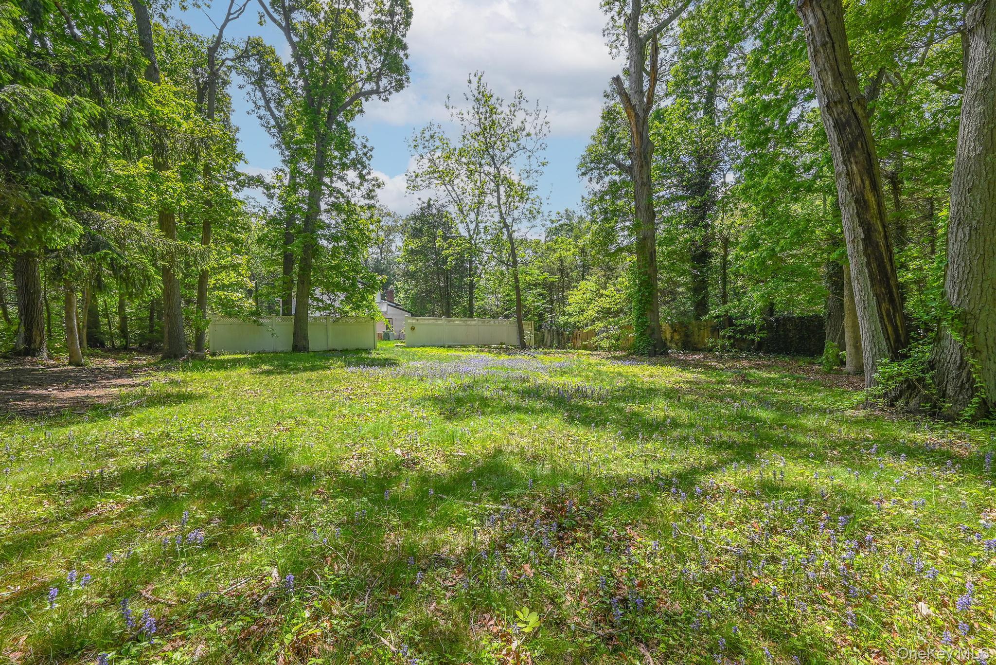 1 Parkhill Court, Huntington, NY 11743