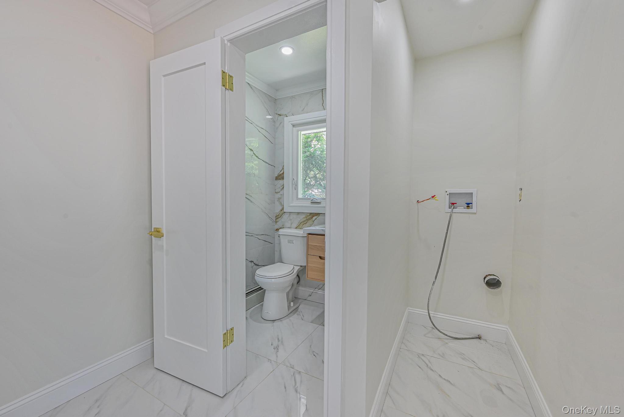 1 Parkhill Court, Huntington, NY 11743