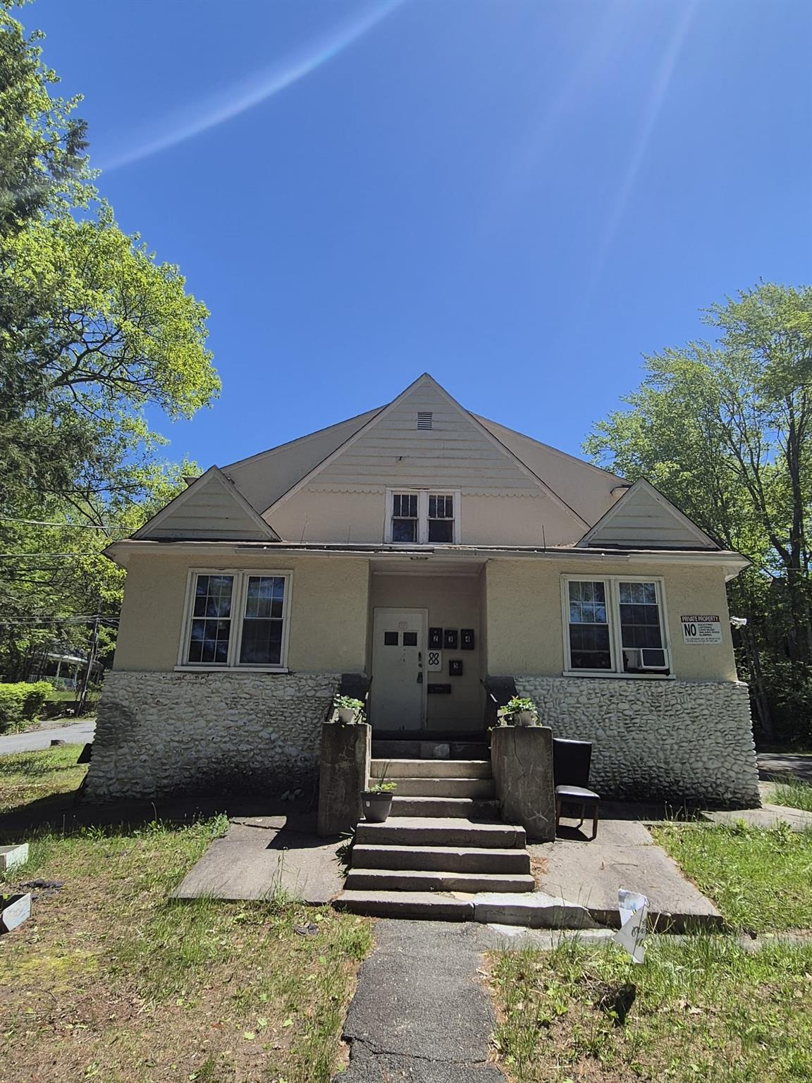 88 Laurel Avenue, South Fallsburg, NY 12779