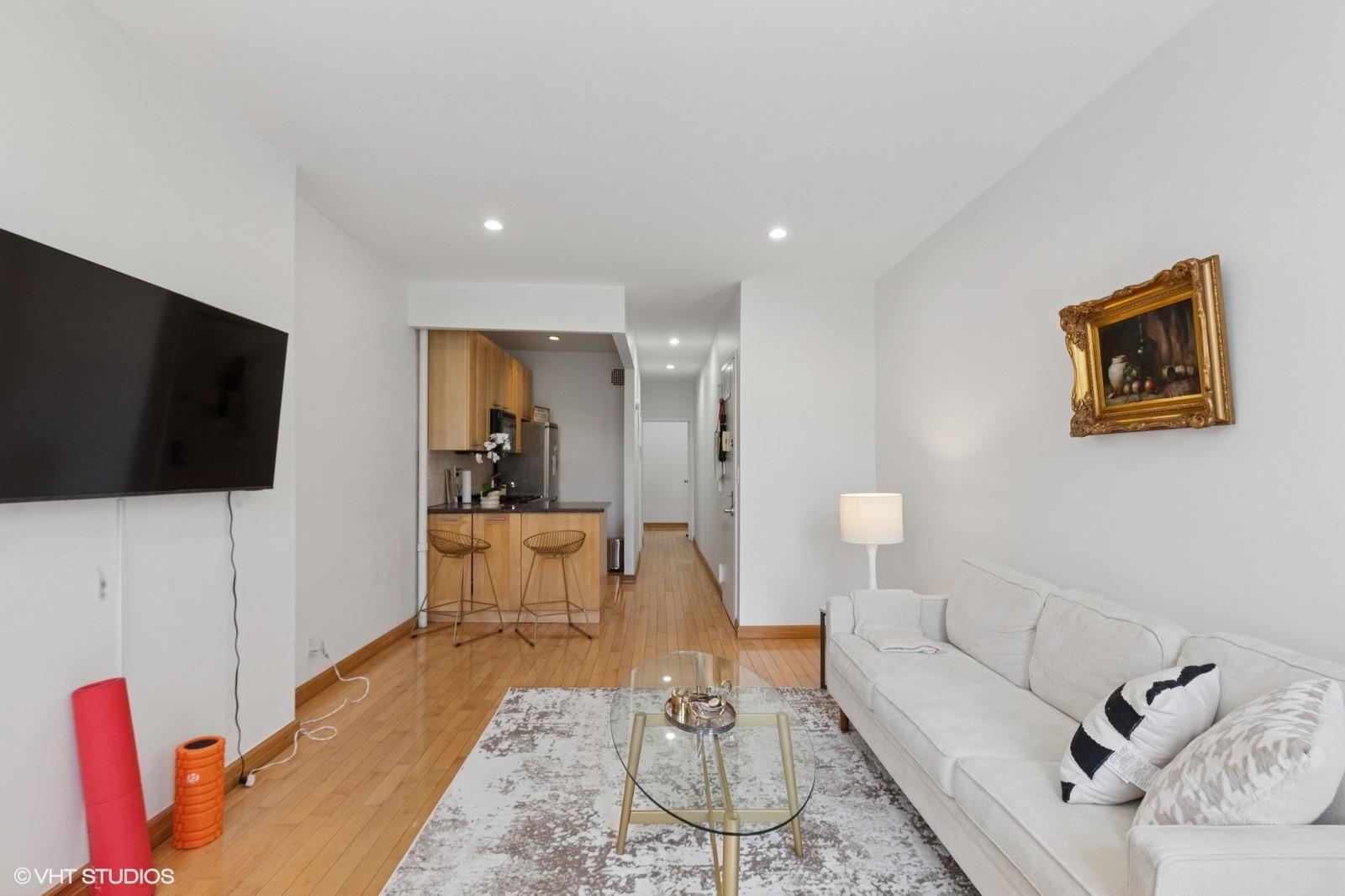 621 E 6th Street # #7, New York (Manhattan), NY 10009