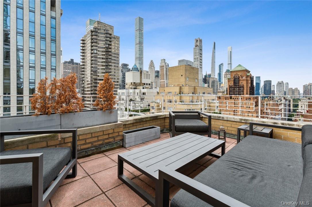 205 East 63rd Street # PHE, New York (Manhattan), NY 10065