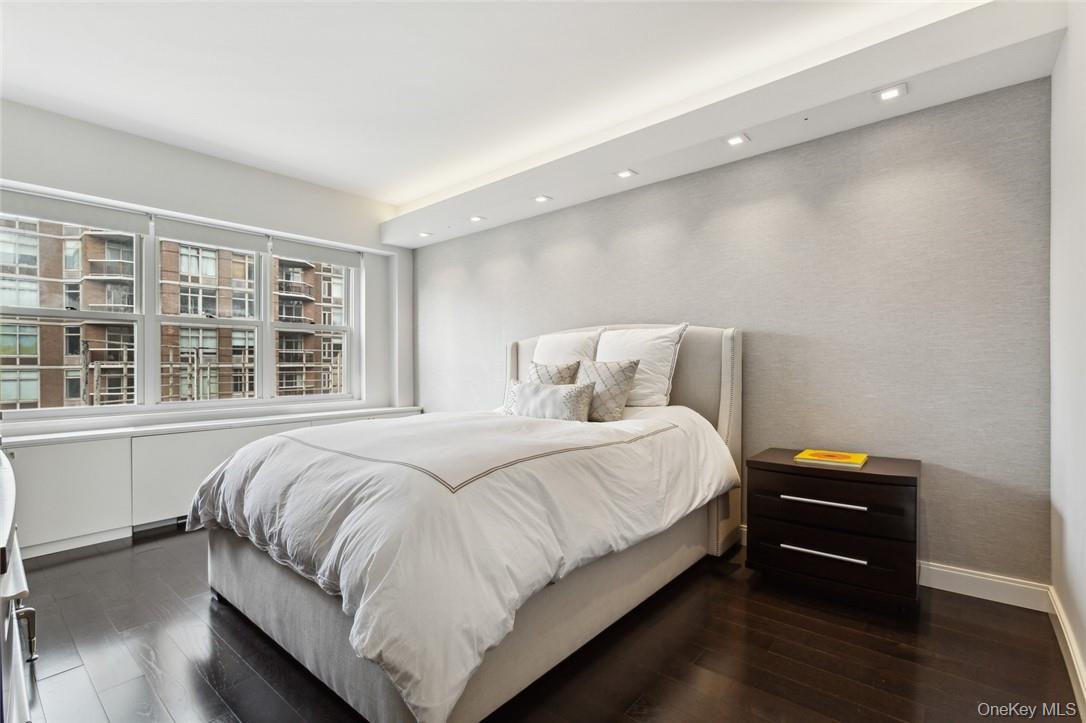 205 East 63rd Street # PHE, New York (Manhattan), NY 10065