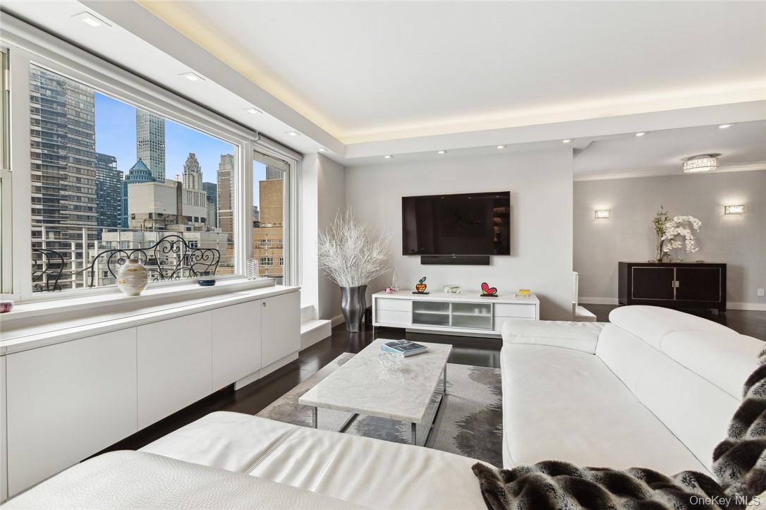 205 East 63rd Street # PHE, New York (Manhattan), NY 10065