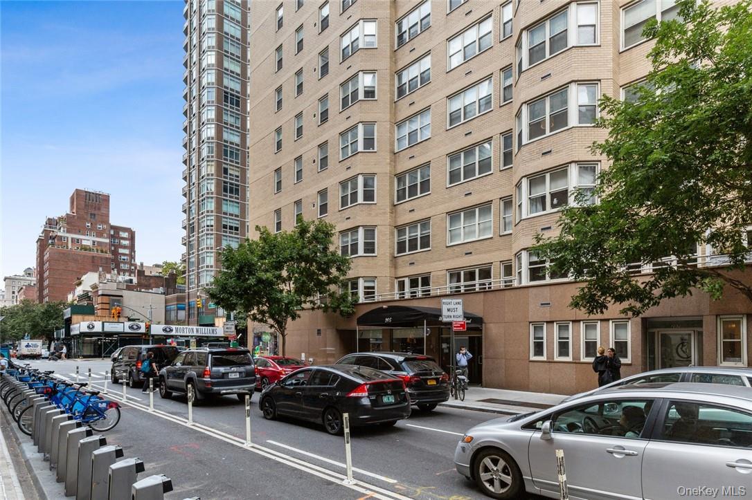 205 East 63rd Street # PHE, New York (Manhattan), NY 10065