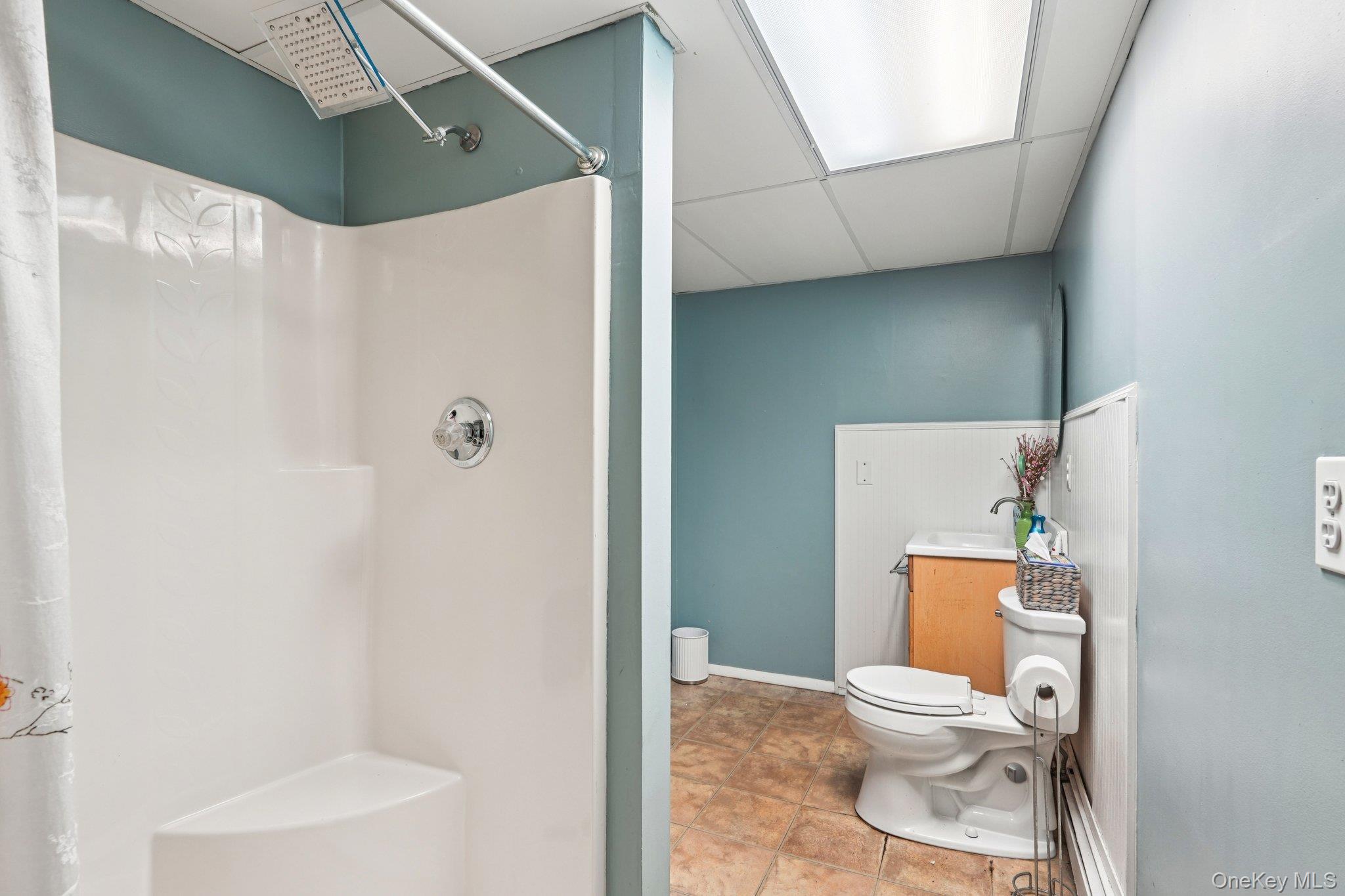 10 Brenda Lane, Bardonia, NY 10954