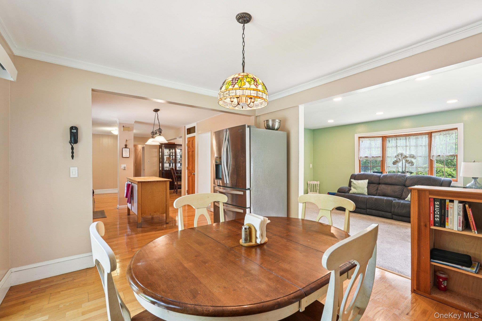 10 Brenda Lane, Bardonia, NY 10954