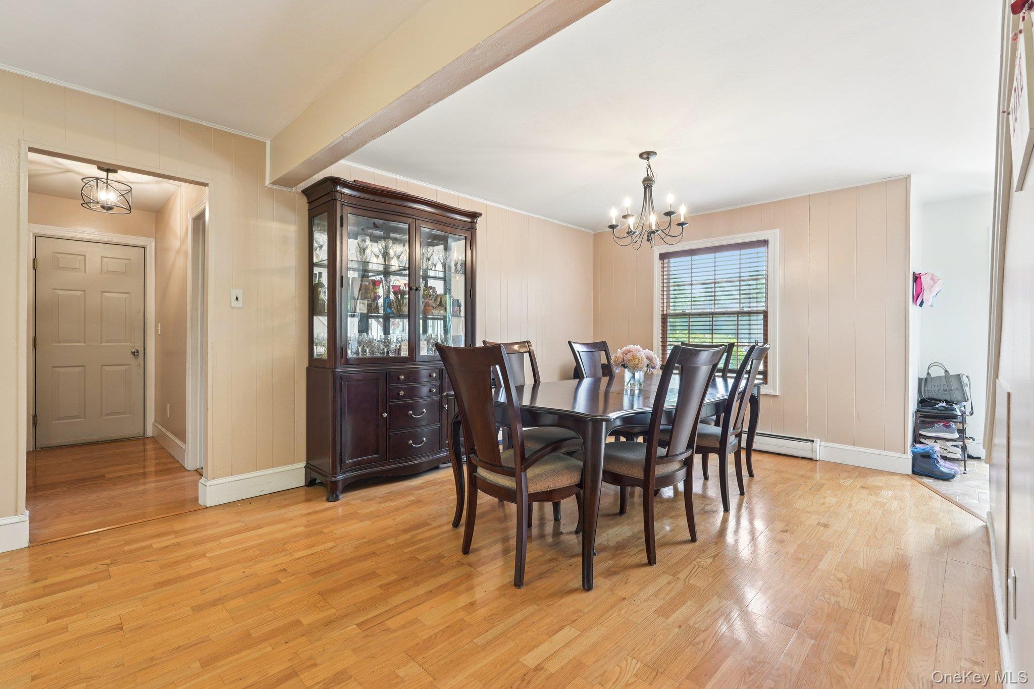 10 Brenda Lane, Bardonia, NY 10954