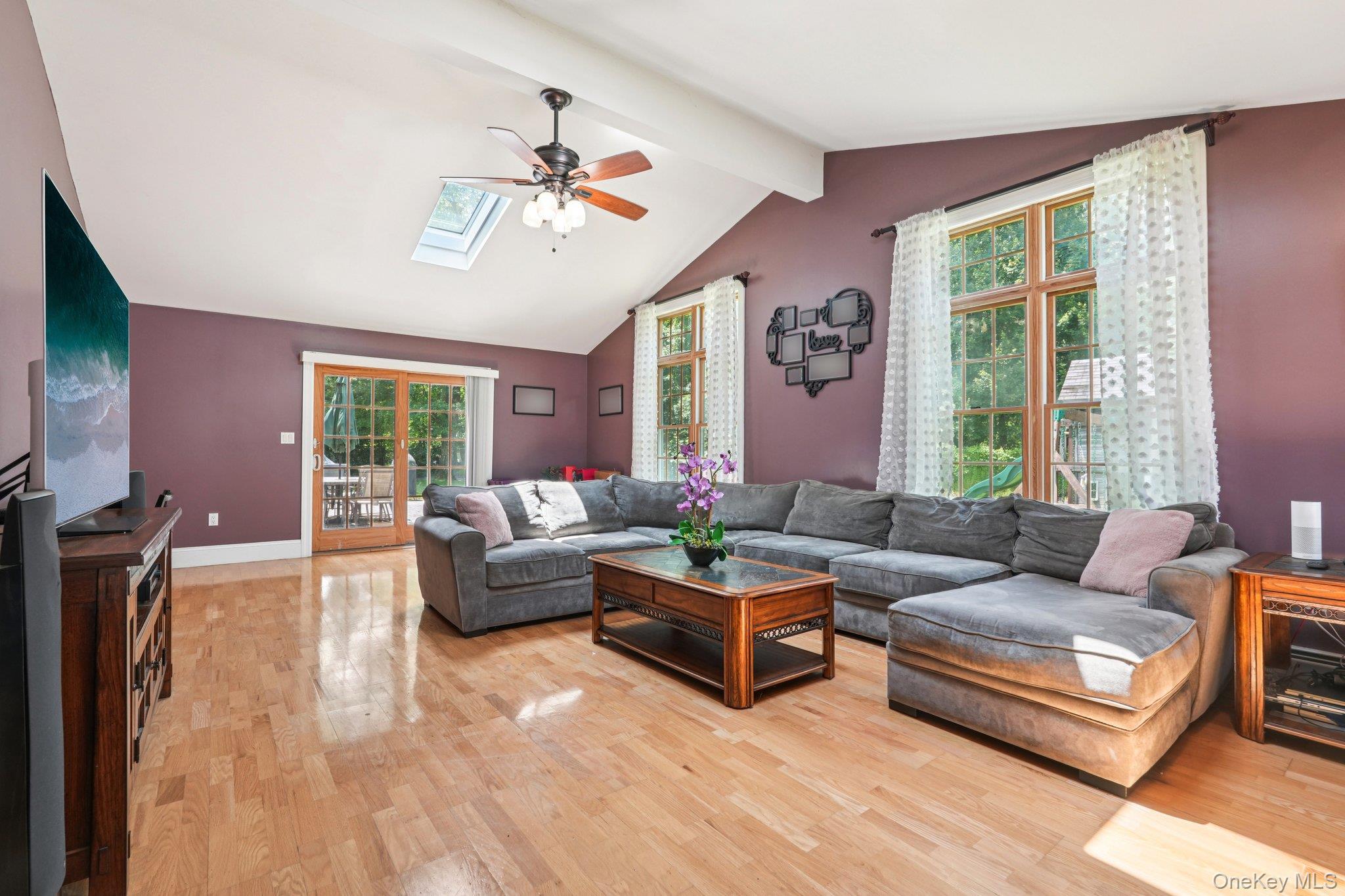 10 Brenda Lane, Bardonia, NY 10954