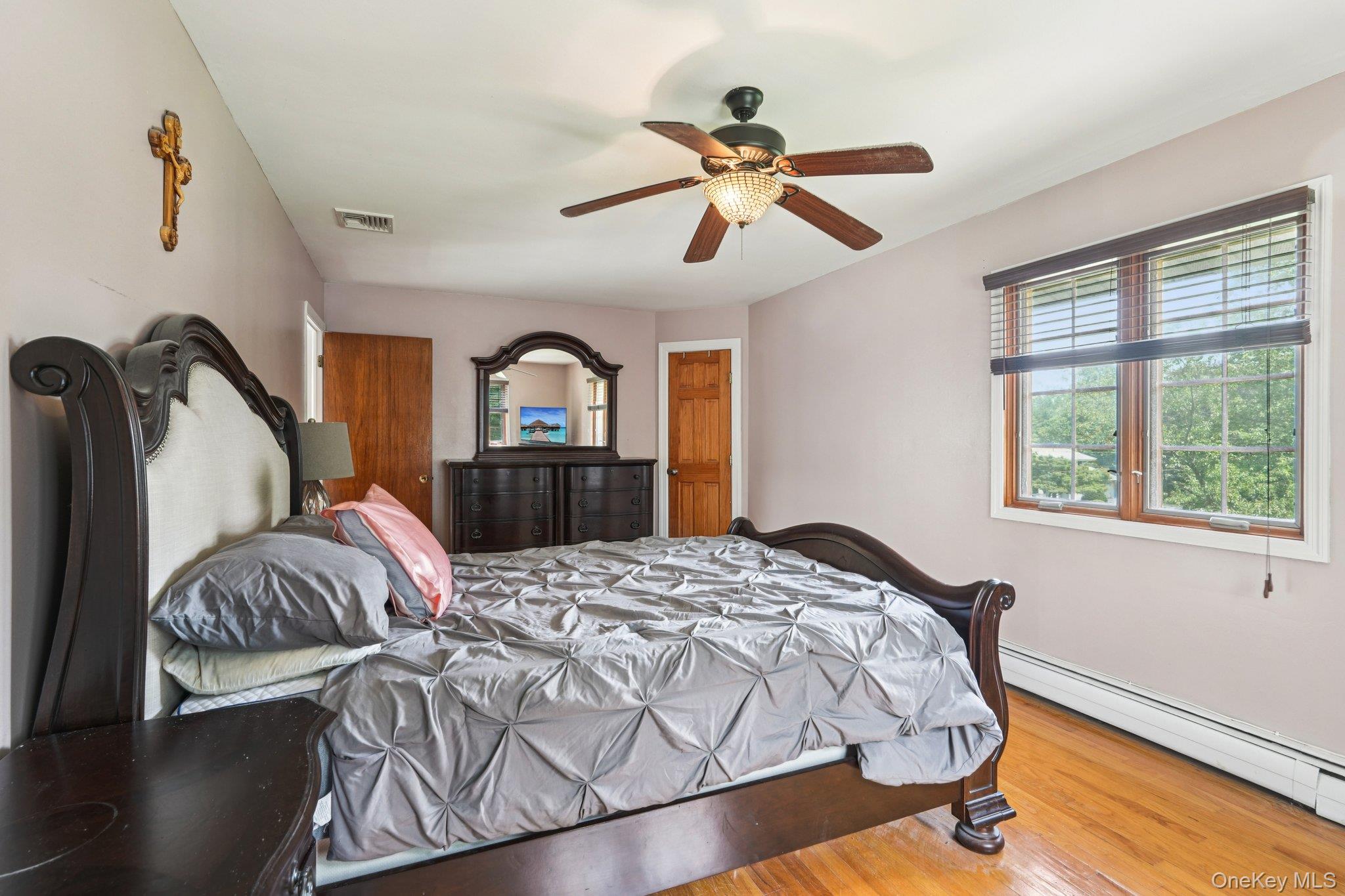 10 Brenda Lane, Bardonia, NY 10954