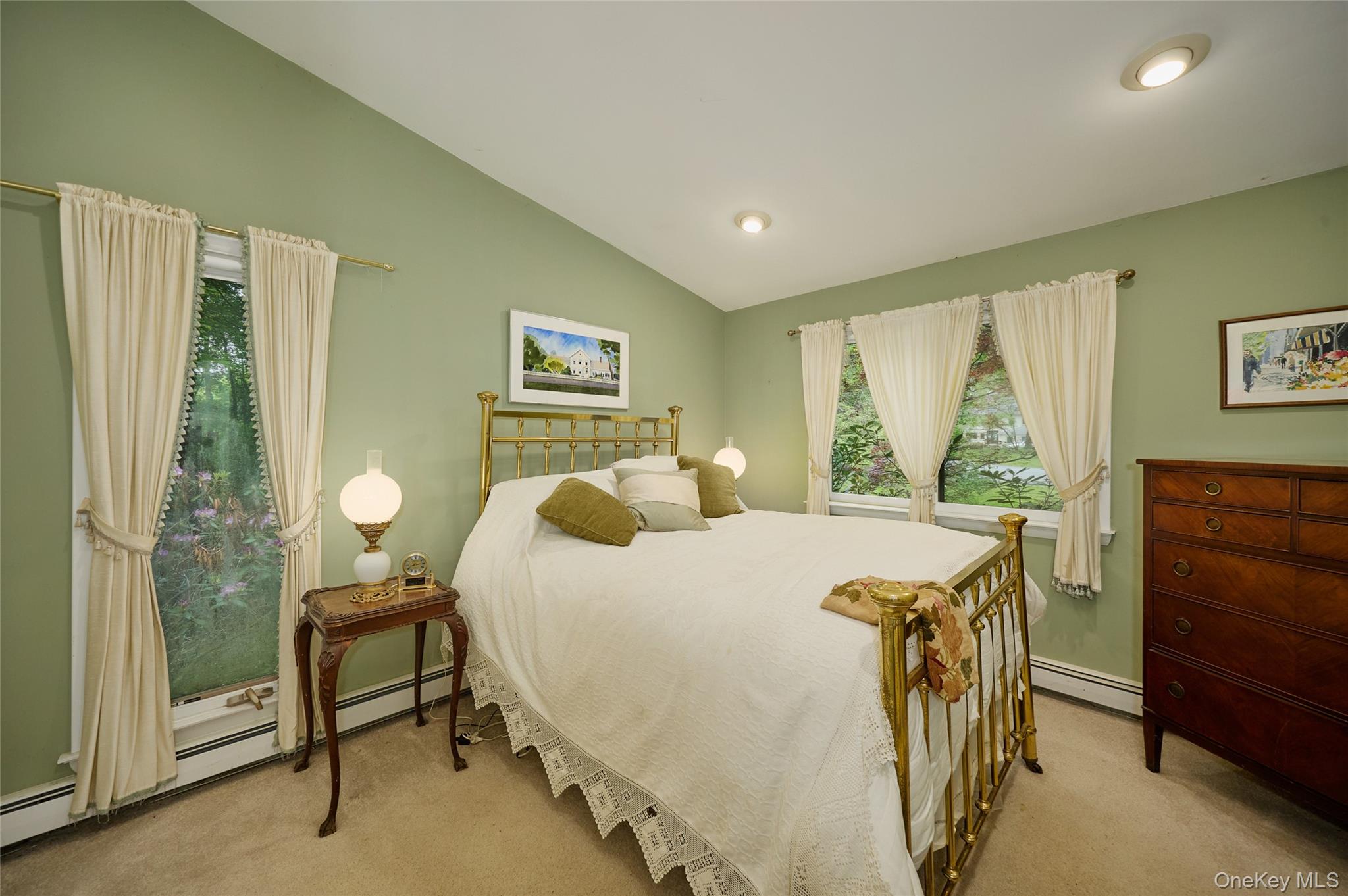 31 Greenlawn Road, Katonah, NY 10536