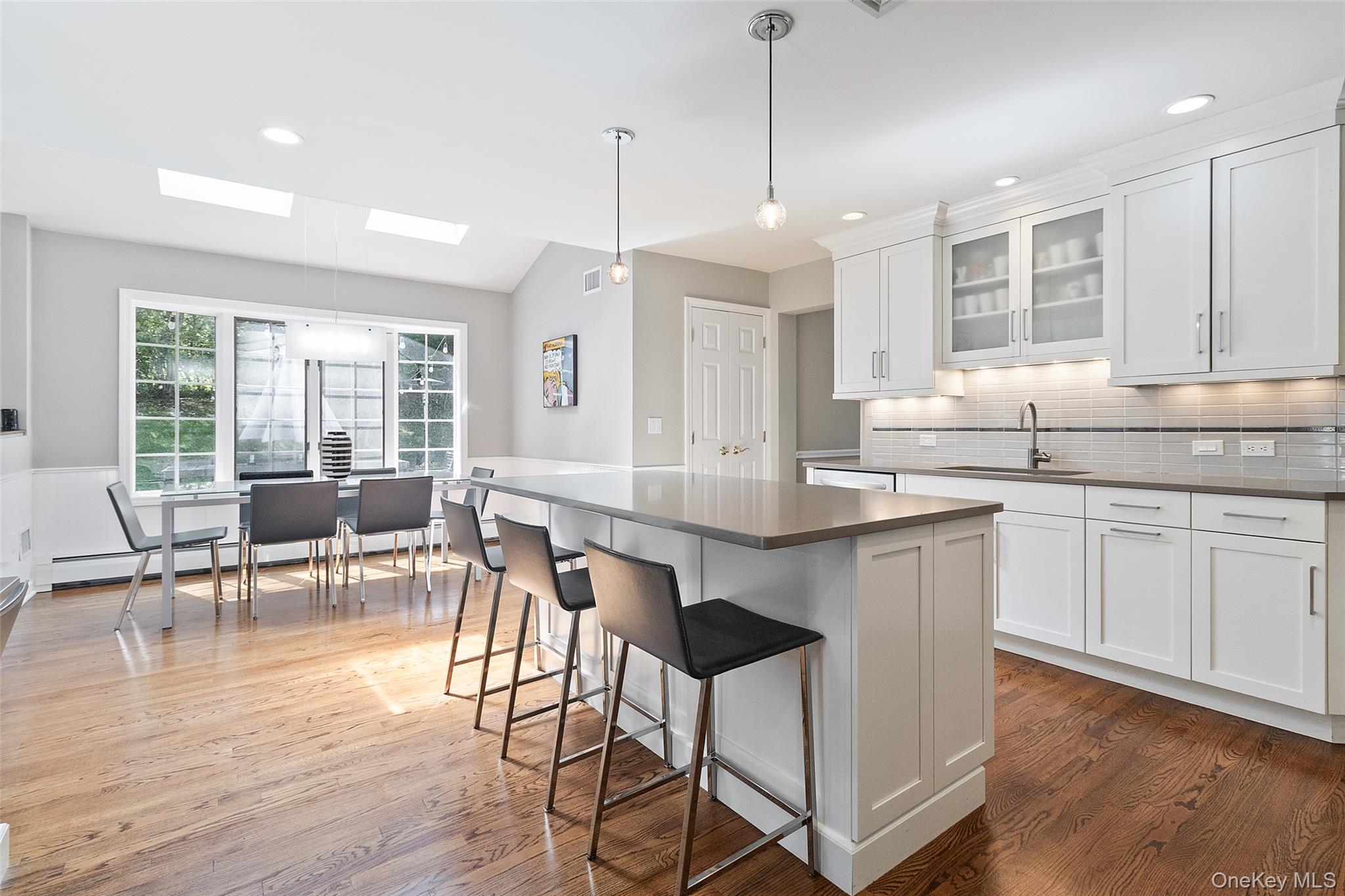 16 Club Way, Mount Kisco, NY 10549