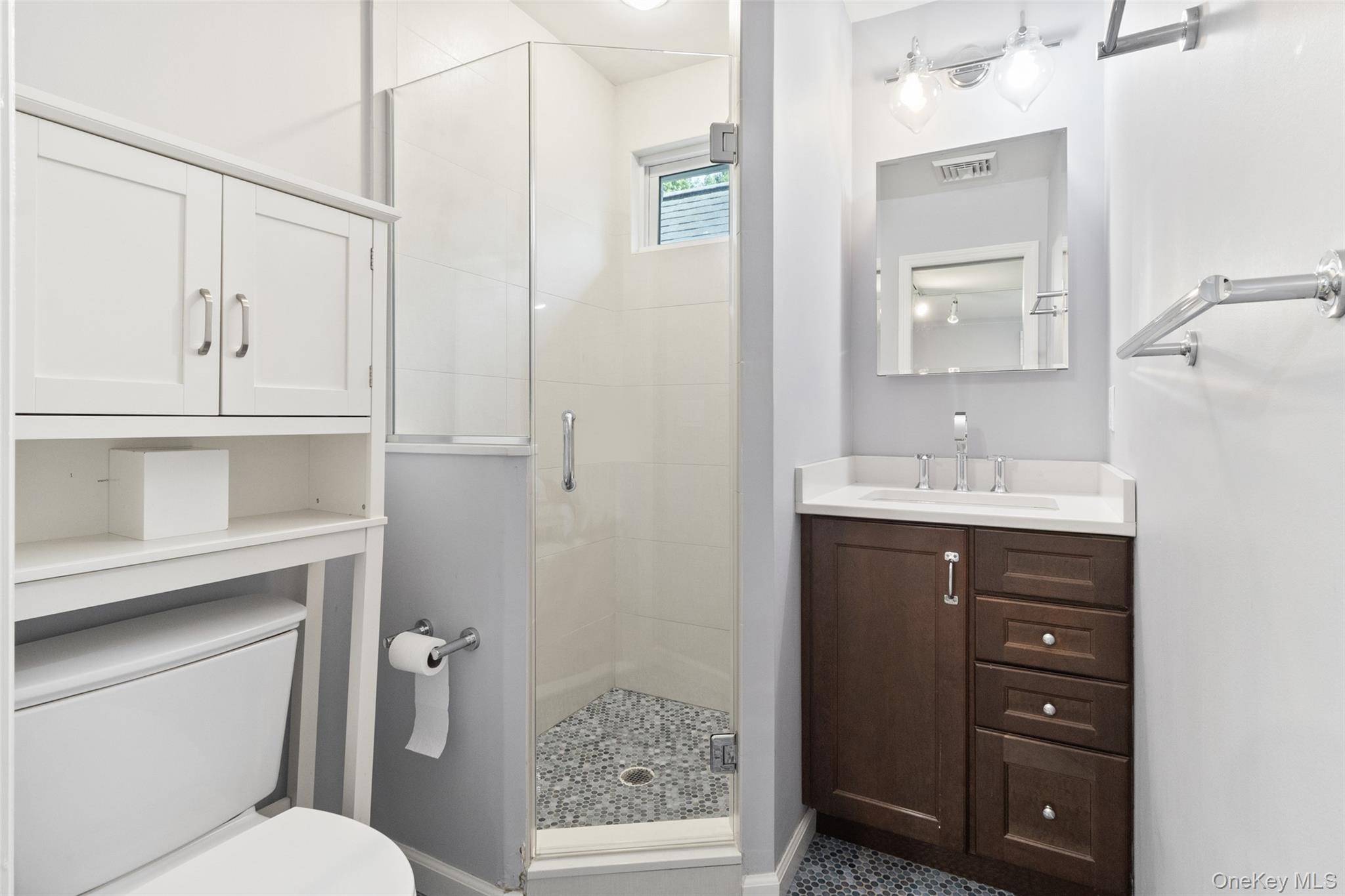 16 Club Way, Mount Kisco, NY 10549