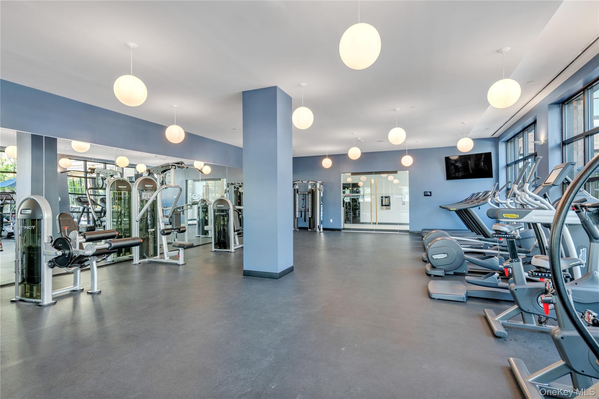 100 Garvies Point Road # 1238, Glen Cove, NY 11542