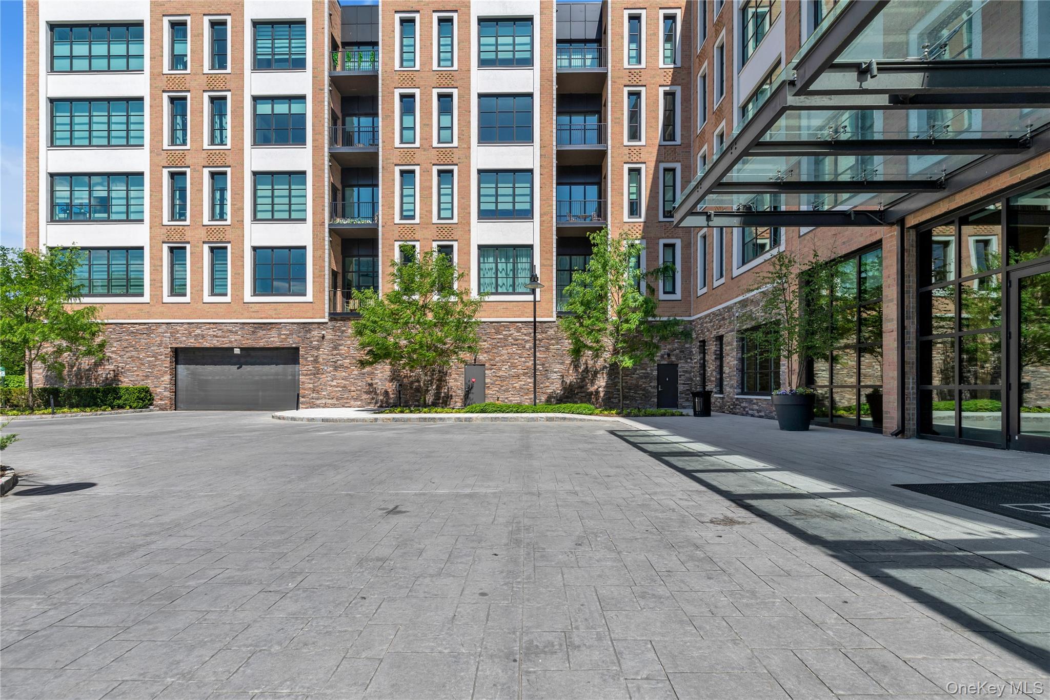 100 Garvies Point Road # 1238, Glen Cove, NY 11542