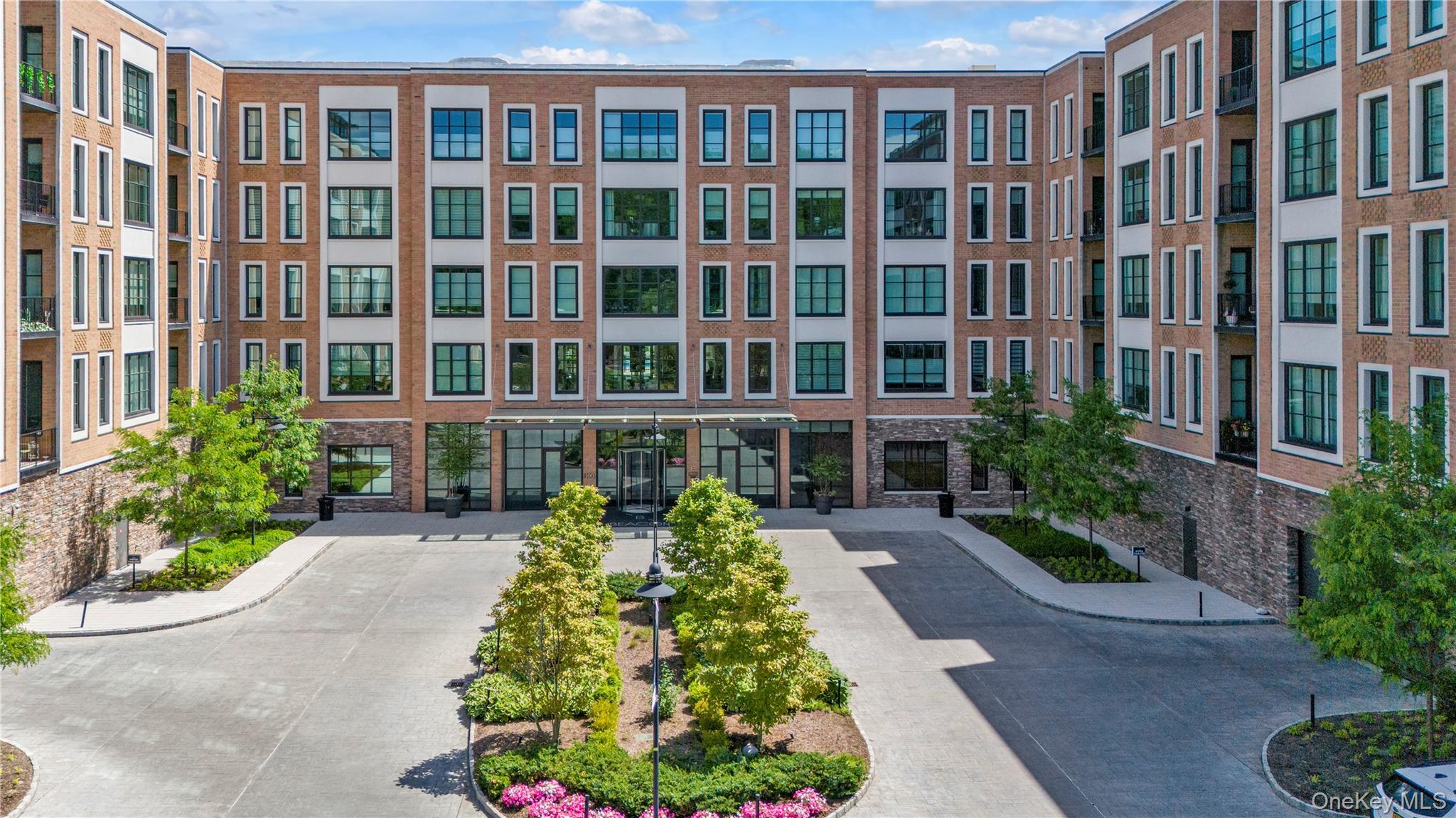 100 Garvies Point Road # 1238, Glen Cove, NY 11542