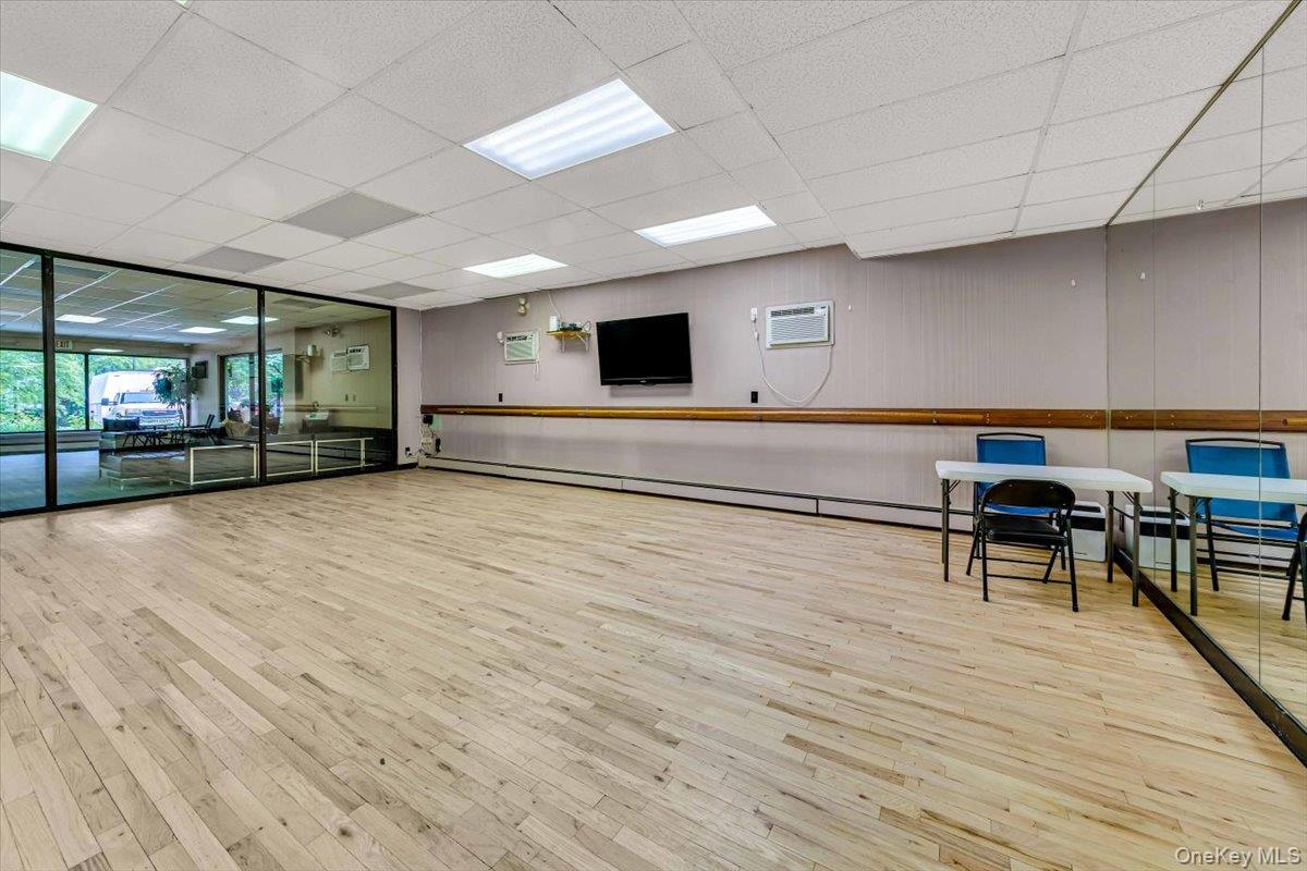 110 Pearsall Drive # 3B, Mount Vernon, NY 10552