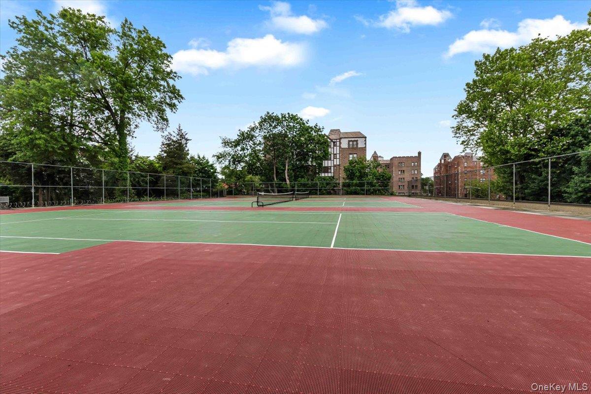 110 Pearsall Drive # 3B, Mount Vernon, NY 10552