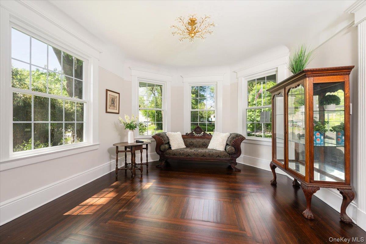 16 Lamarcus Avenue, Glen Cove, NY 11542