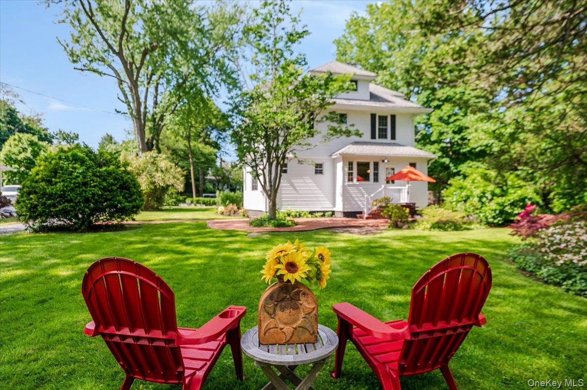 16 Lamarcus Avenue, Glen Cove, NY 11542