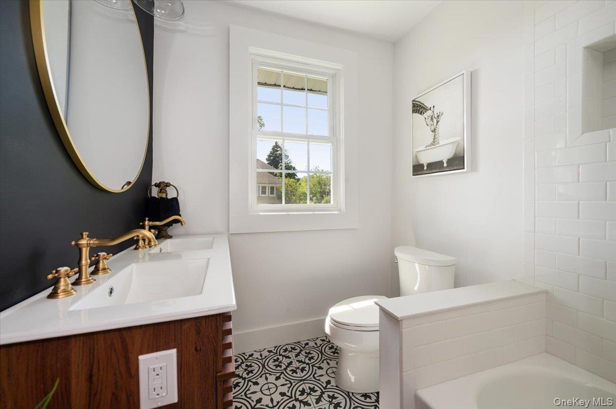 16 Lamarcus Avenue, Glen Cove, NY 11542