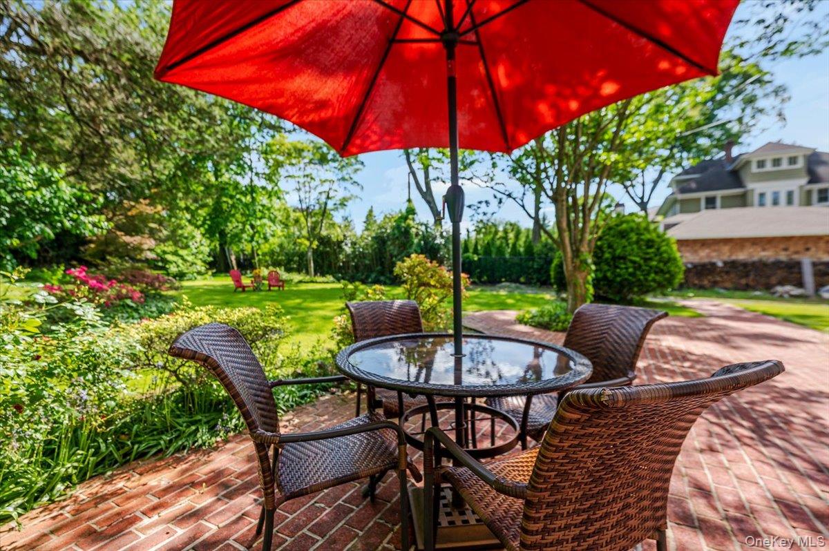 16 Lamarcus Avenue, Glen Cove, NY 11542