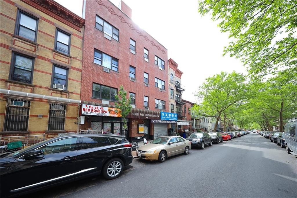 462 52nd Street # 2D, Brooklyn, NY 11220