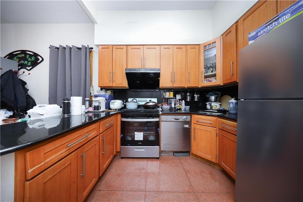 462 52nd Street # 2D, Brooklyn, NY 11220