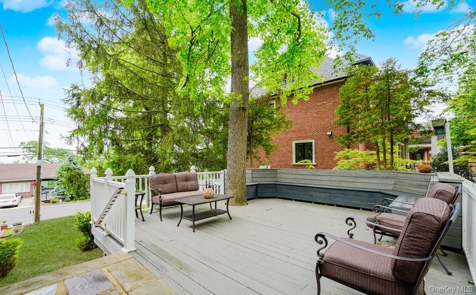 265 Lighthouse Avenue, Staten Island, NY 10306