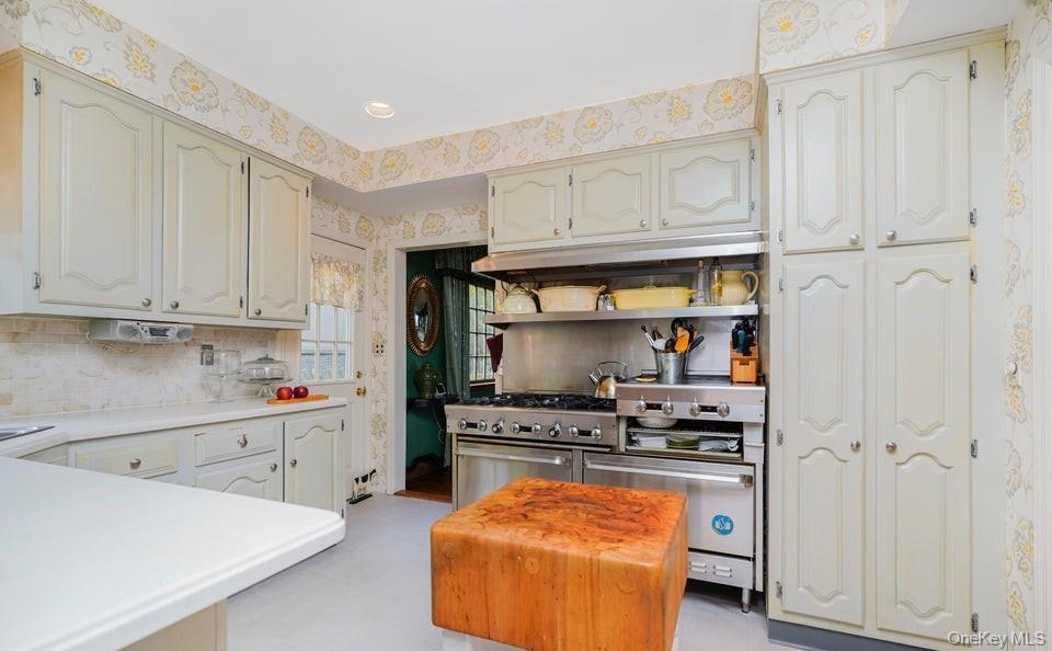 265 Lighthouse Avenue, Staten Island, NY 10306