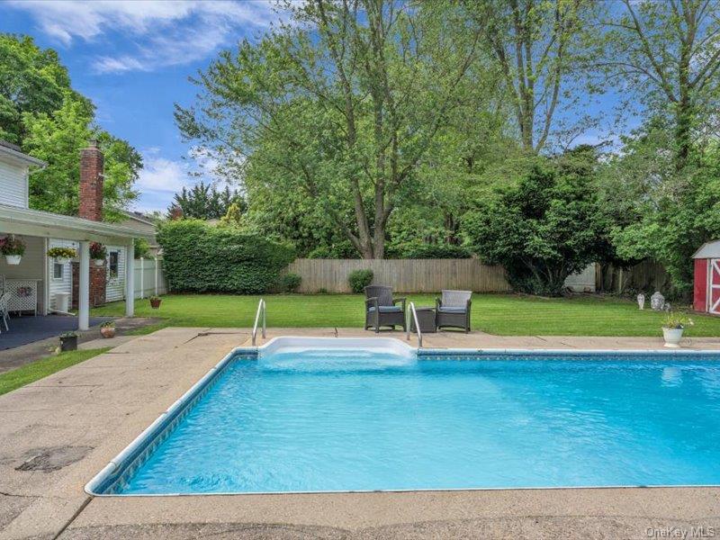 38 Nadine Lane, Port Jefferson Station, NY 11776