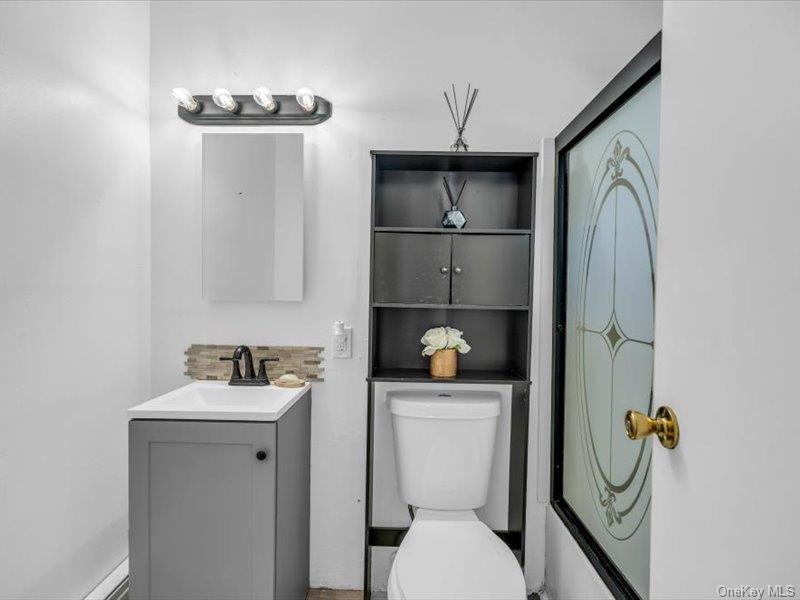 38 Nadine Lane, Port Jefferson Station, NY 11776