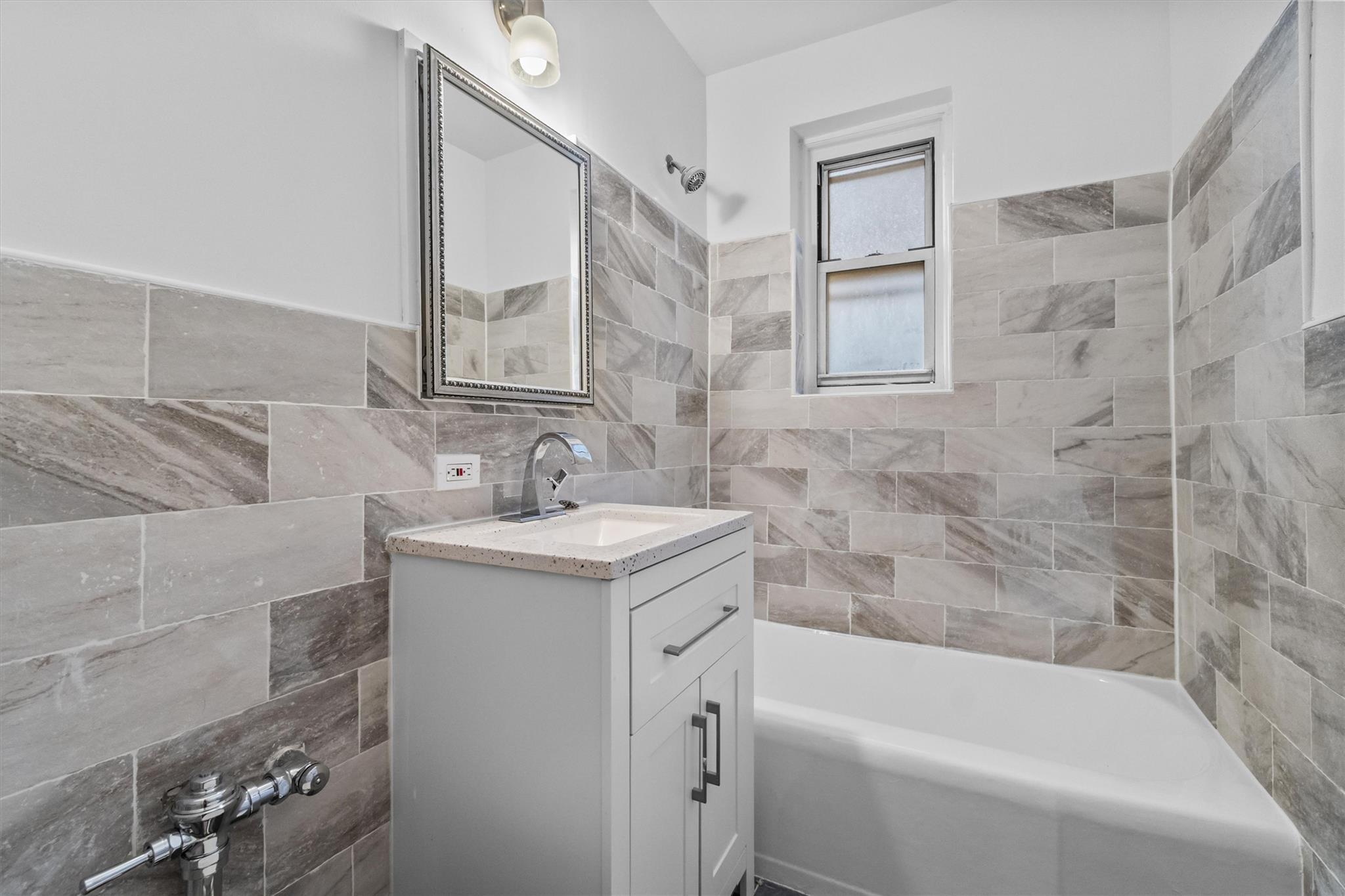 640 W 231 Street # 2D, Bronx, NY 10463