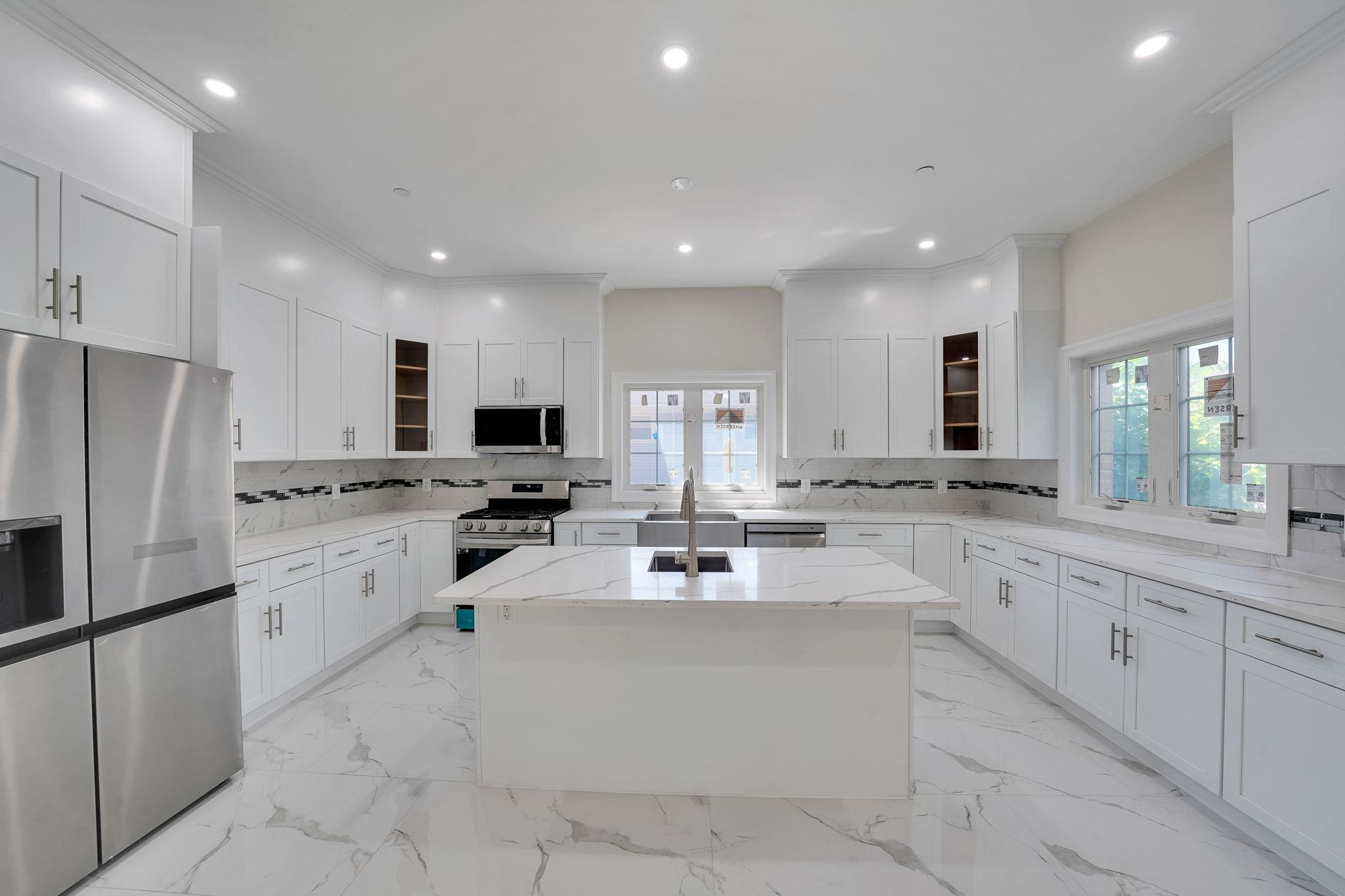 261-16 E Williston Avenue, Floral Park, NY 1001