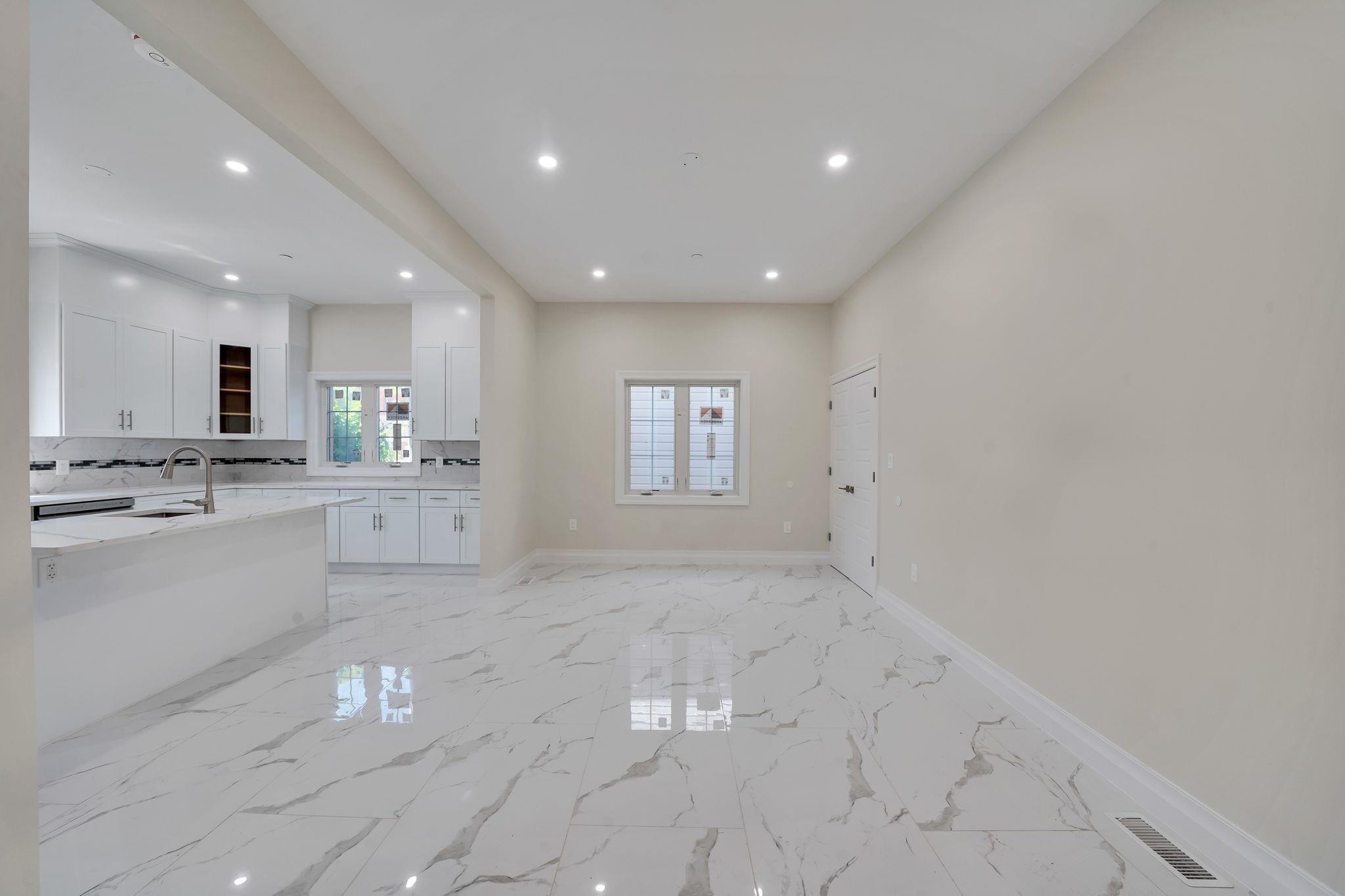 261-16 E Williston Avenue, Floral Park, NY 1001