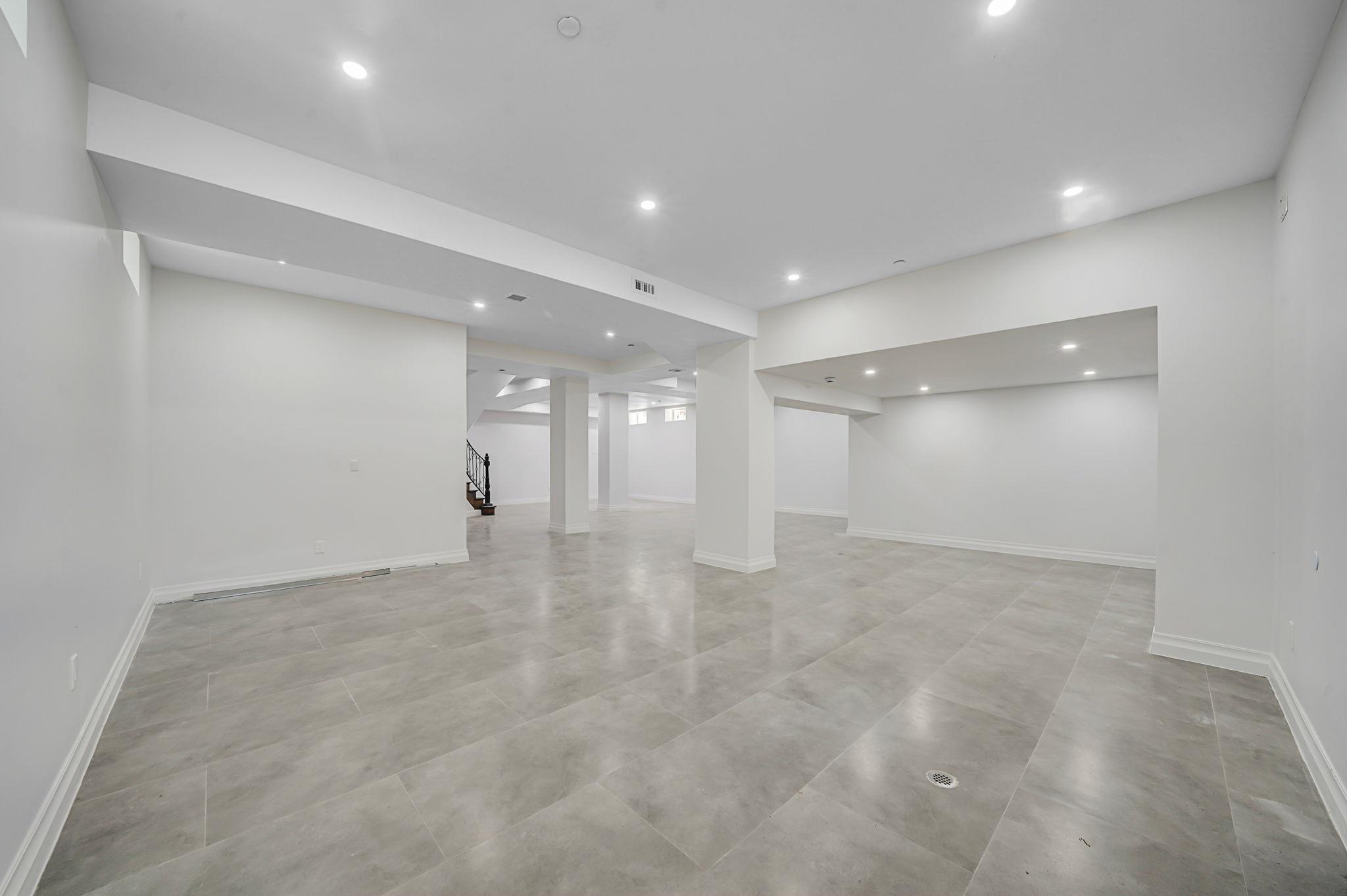 261-16 E Williston Avenue, Floral Park, NY 1001