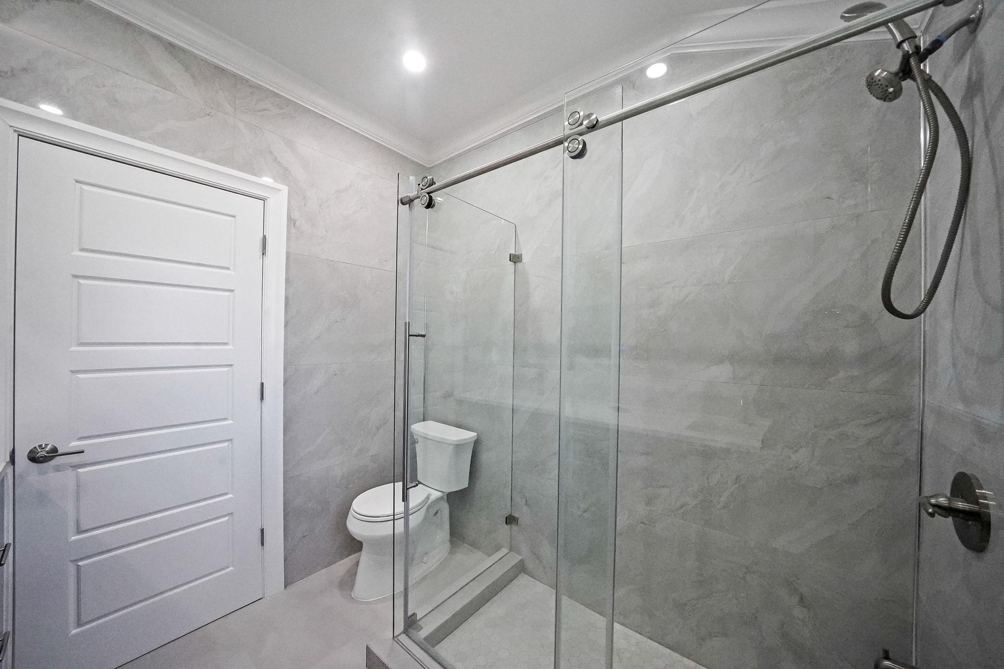 261-16 E Williston Avenue, Floral Park, NY 1001