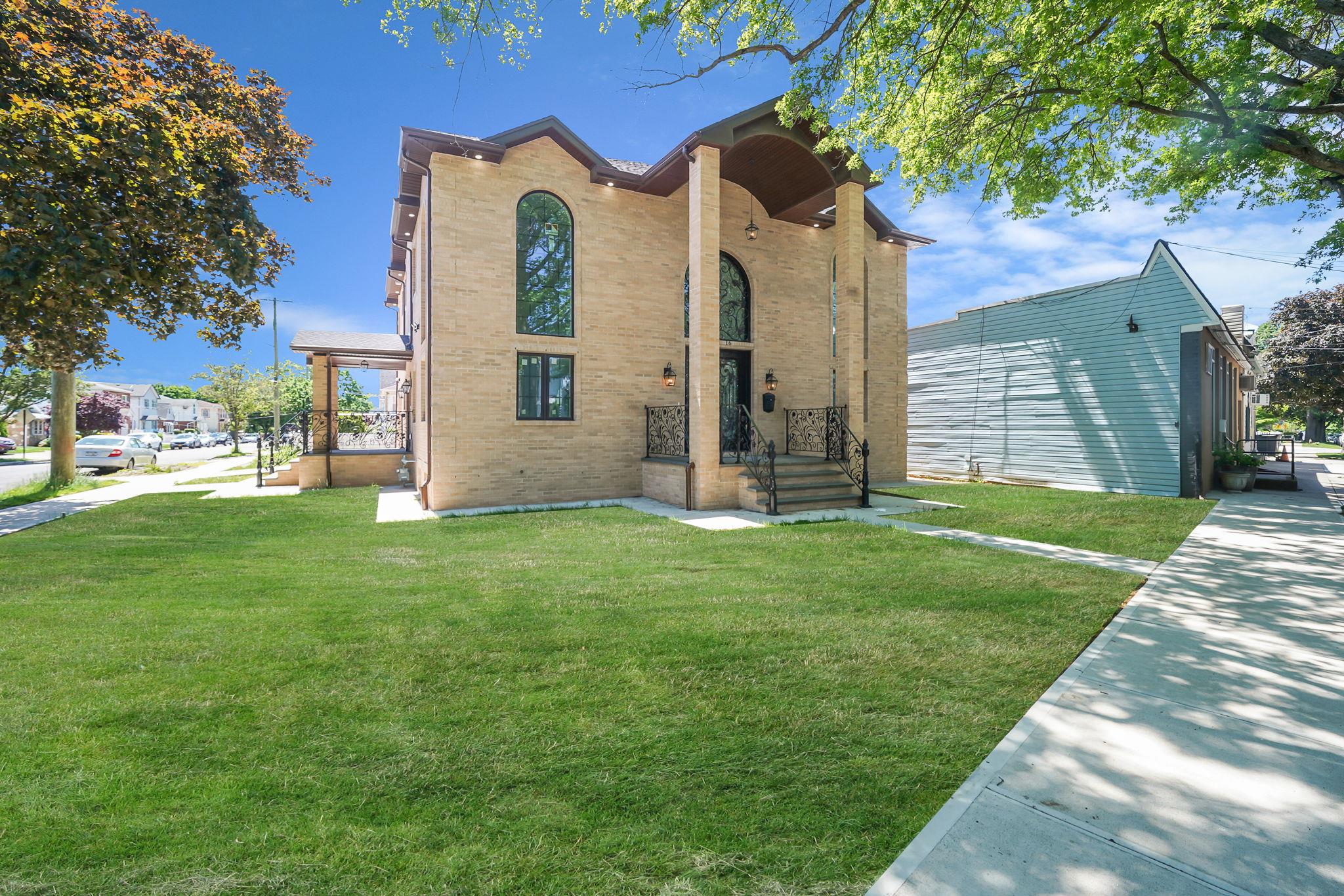 261-16 E Williston Avenue, Floral Park, NY 1001