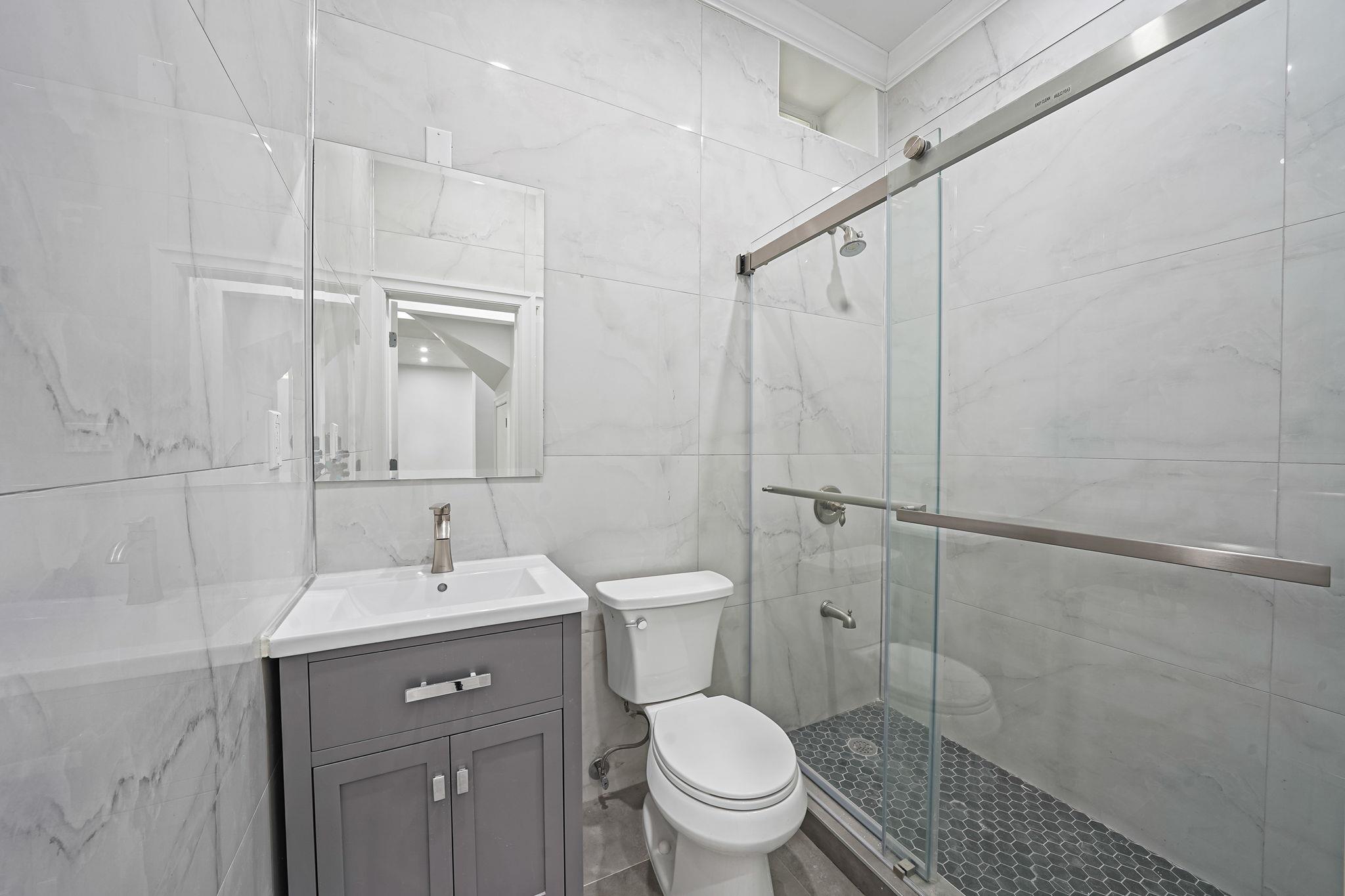 261-16 E Williston Avenue, Floral Park, NY 1001